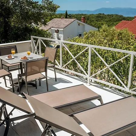 Alice Apartamento Njivice