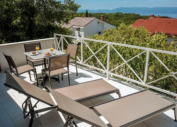 Alice Διαμέρισμα Njivice